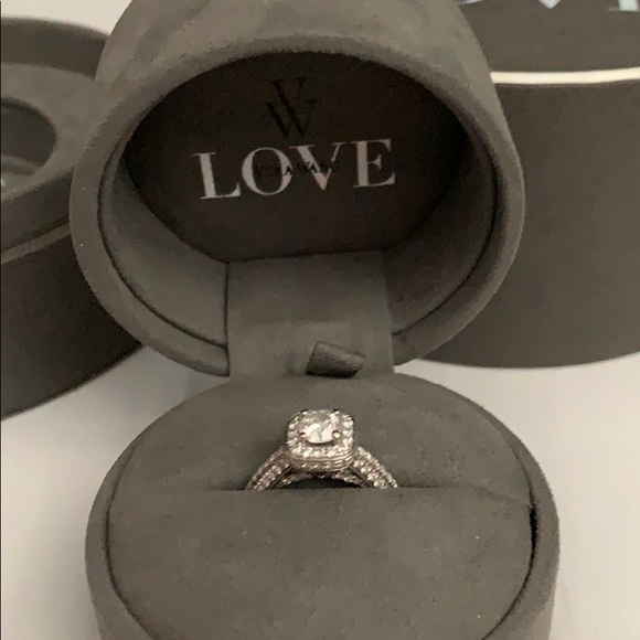 Vera Wang love collection 1.7 CT TW 14k gold. - Picture 4 of 6